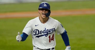 Yankees Podrían Apuntar a Kiké Hernández como Refuerzo Versátil en la Agencia Libre